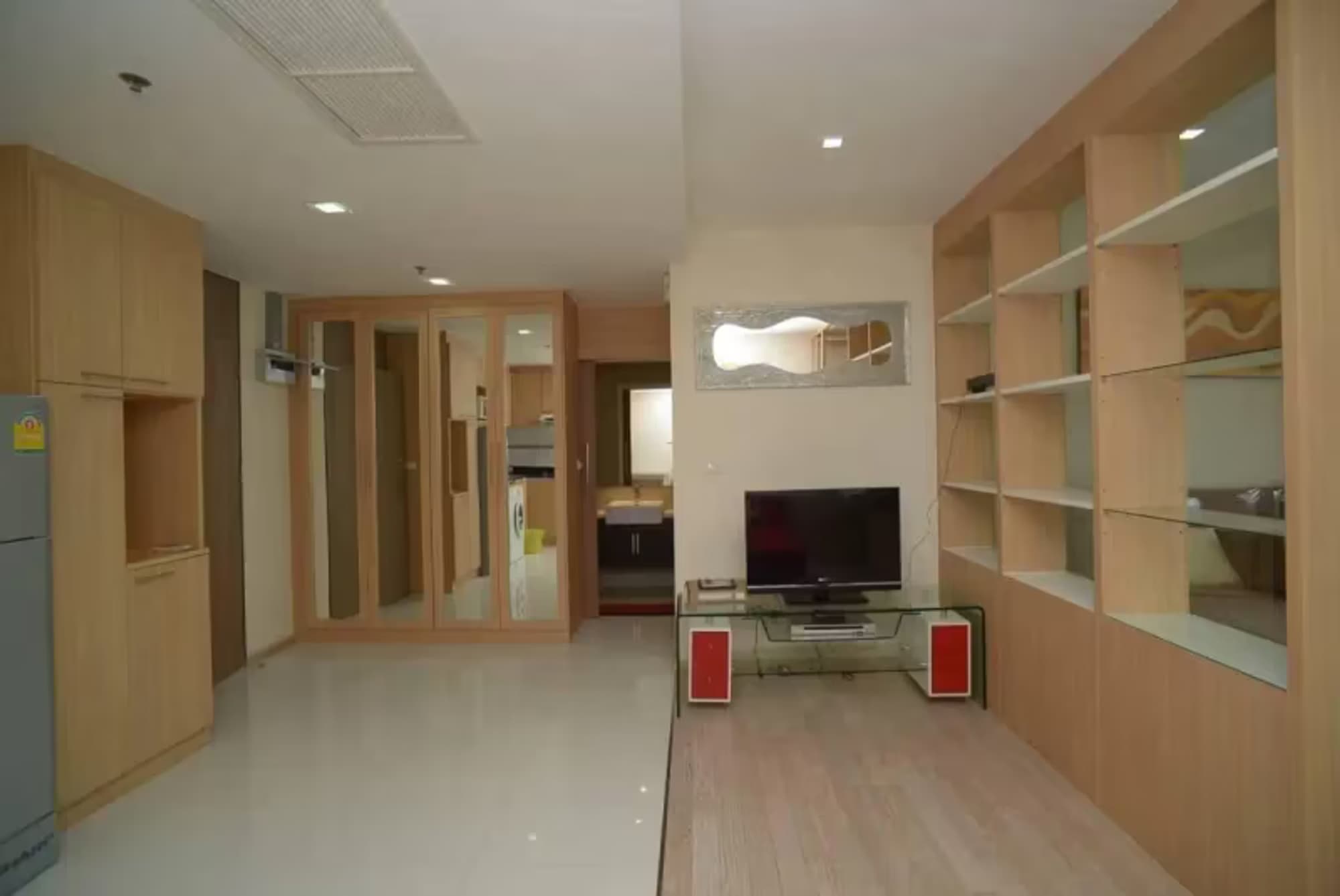 1 Bedroom Condo - Image 3