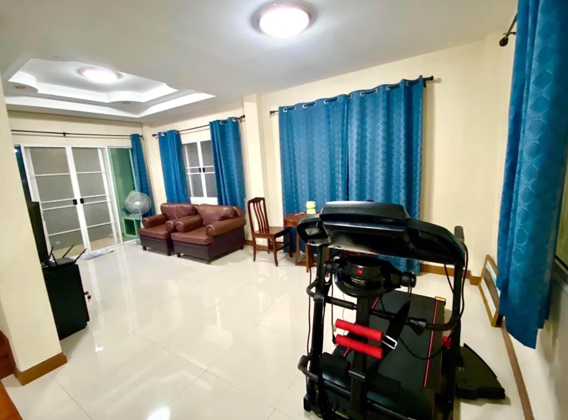 3 Bed House for Rent in San Kamphaeng - Image 5