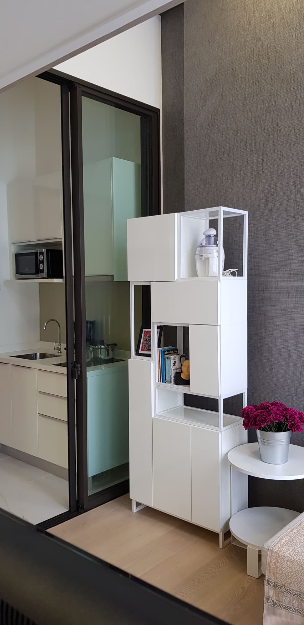 1 Bed Condo for Rent and Sale  Near Phra Ram 9 MRT - Image 3
