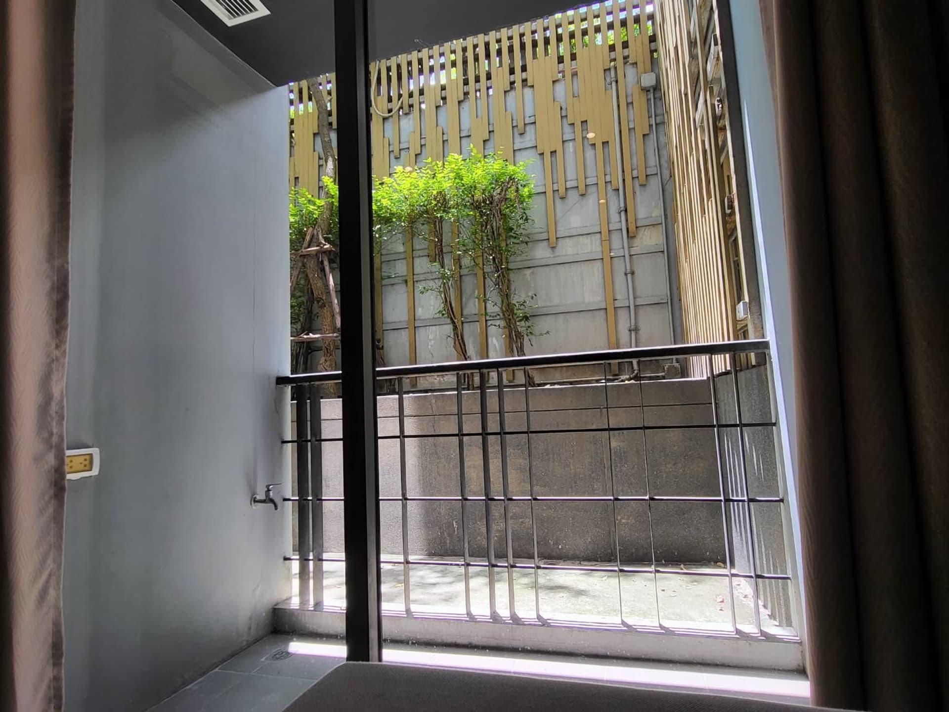 1 ห้องนอน Condo สำหรับ จำหน่าย ใกล้ Chong Nonsi BTS - Image 4