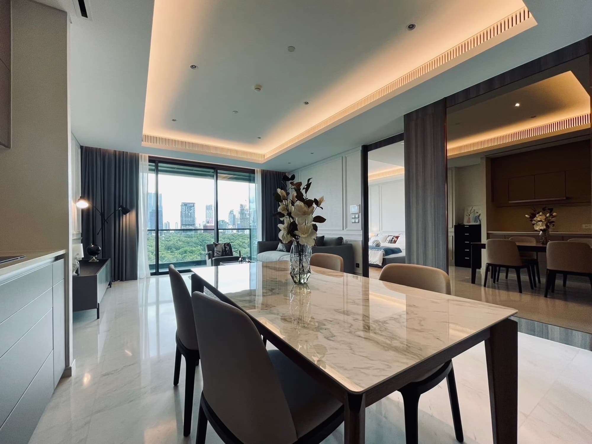 1 Bed Condo for Rent in Pathum Wan - Image 2