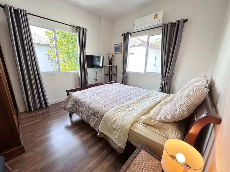 5 Bedroom House  for rent/sale at Siwalee Lake View