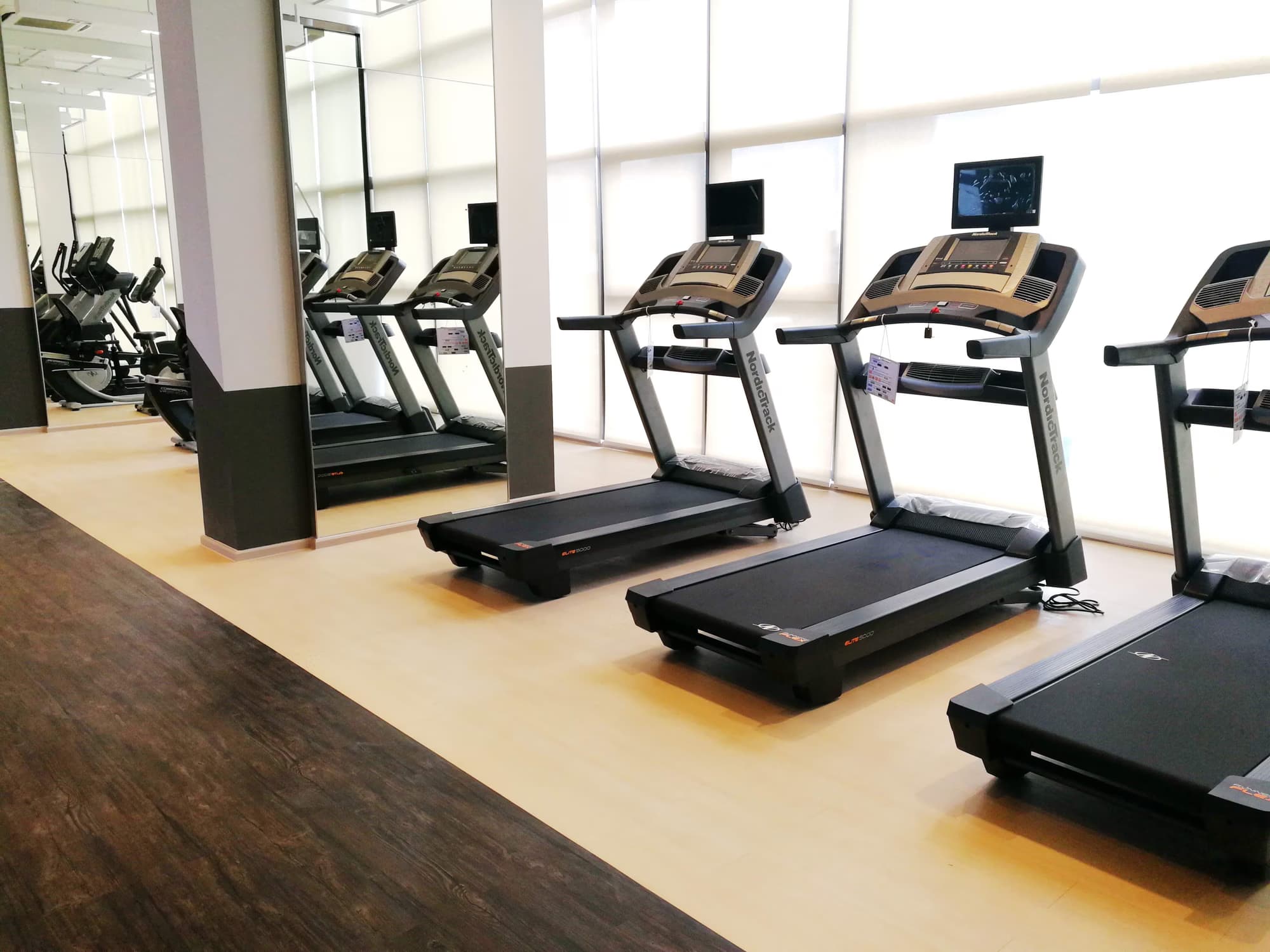 1 Bed Condo for Rent and Sale  Near Phra Ram 9 MRT - Image 27