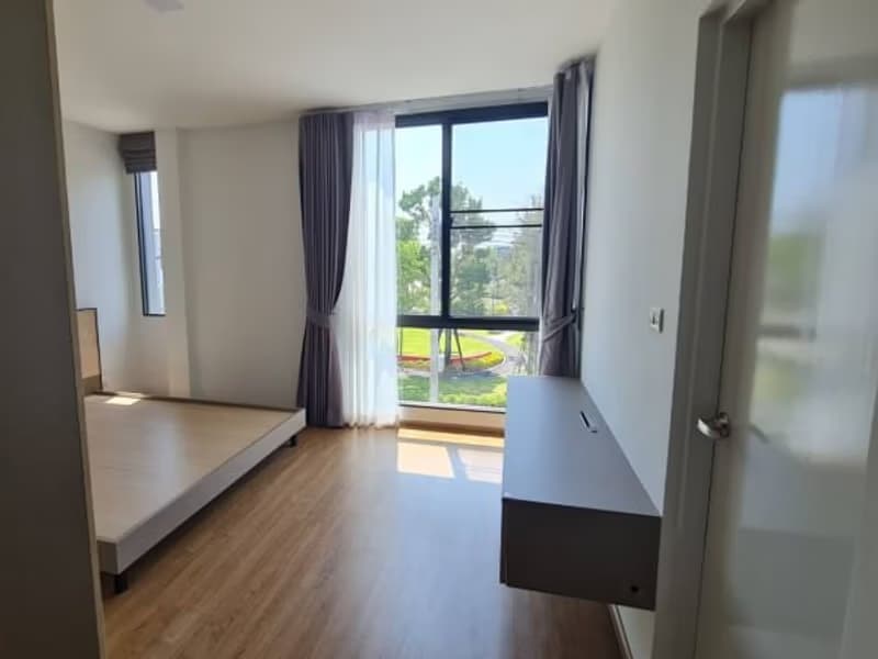 3 Bed Townhouse for Rent in Bang Phli