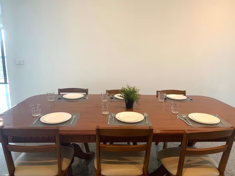 3 Bed Condo for Rent in Watthana