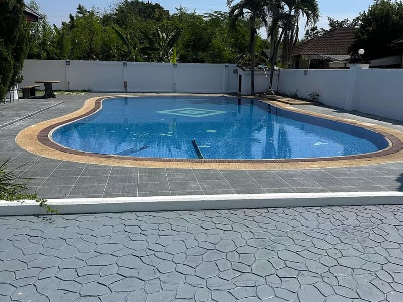 2 Bed House for Rent and Sale in Hang Dong District
