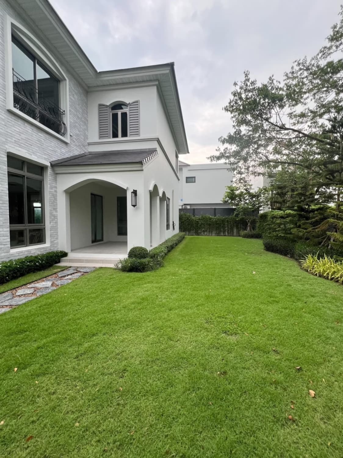 5 Bed House for Rent and Sale in Lat Krabang - Image 17