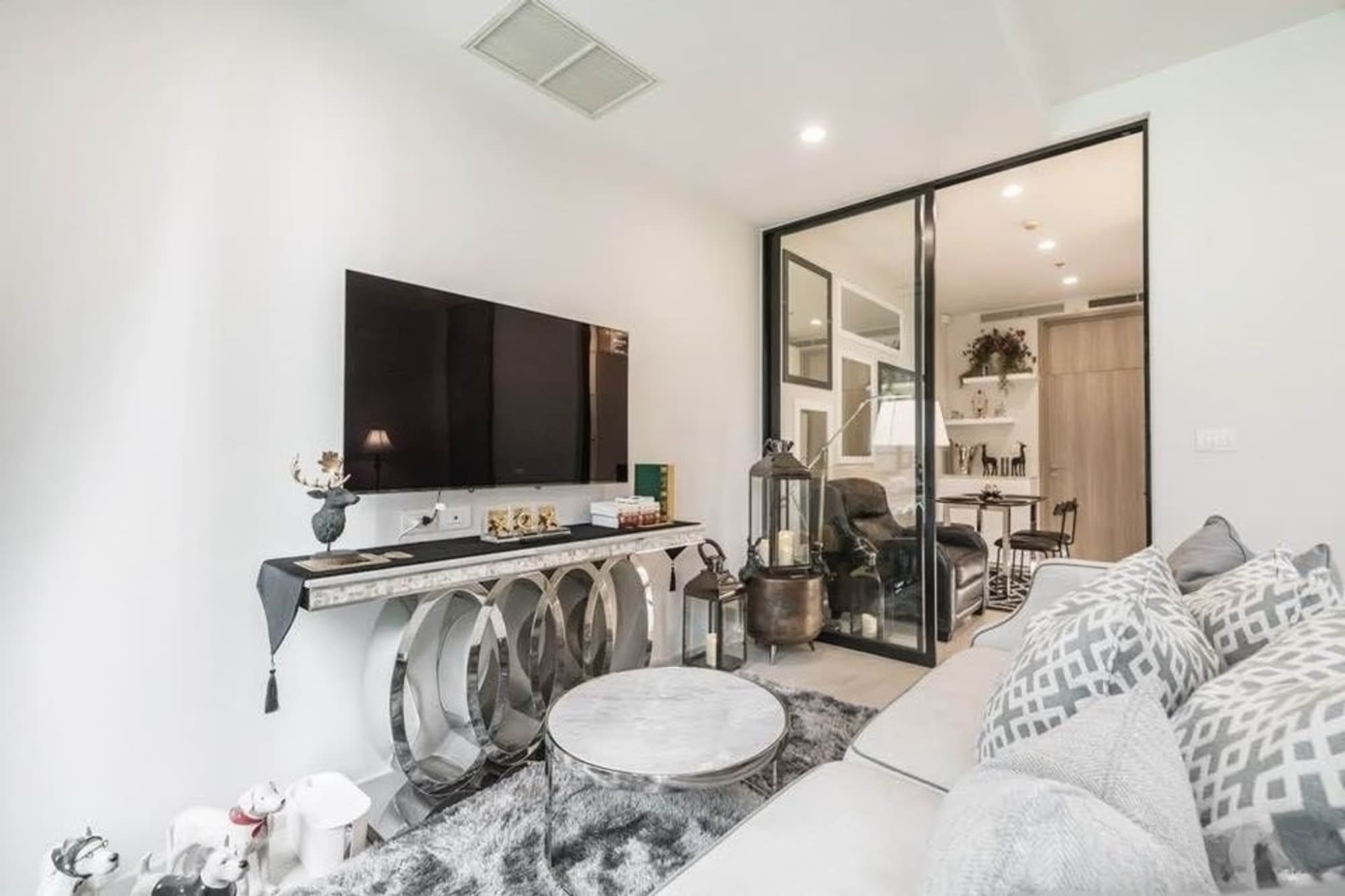 1 ห้องนอน Condo สำหรับ จำหน่าย ใน ปทุมวัน - Image 1