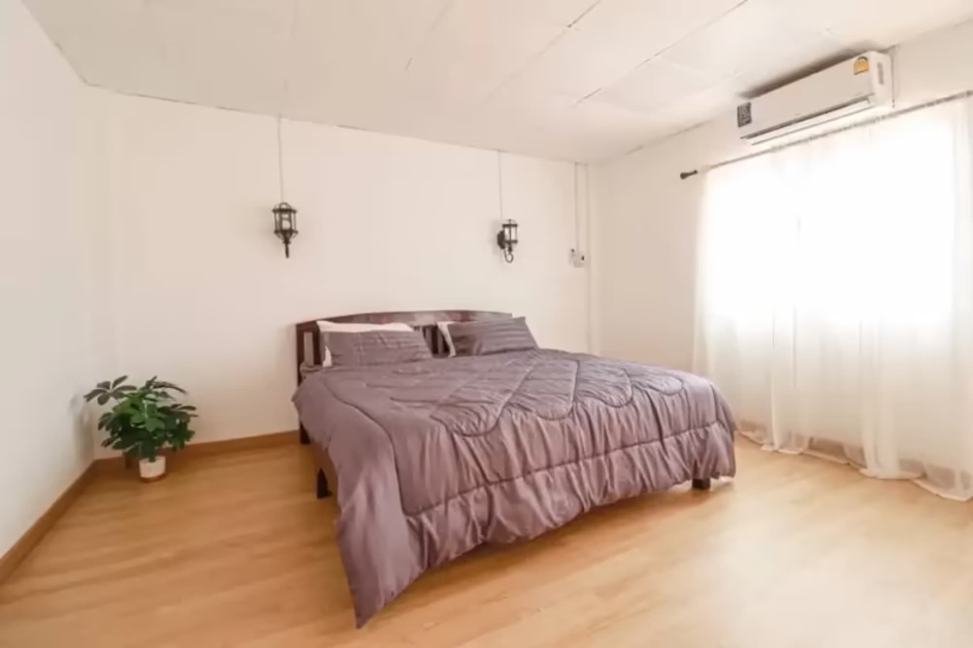 2 Bedroom House - Image 5