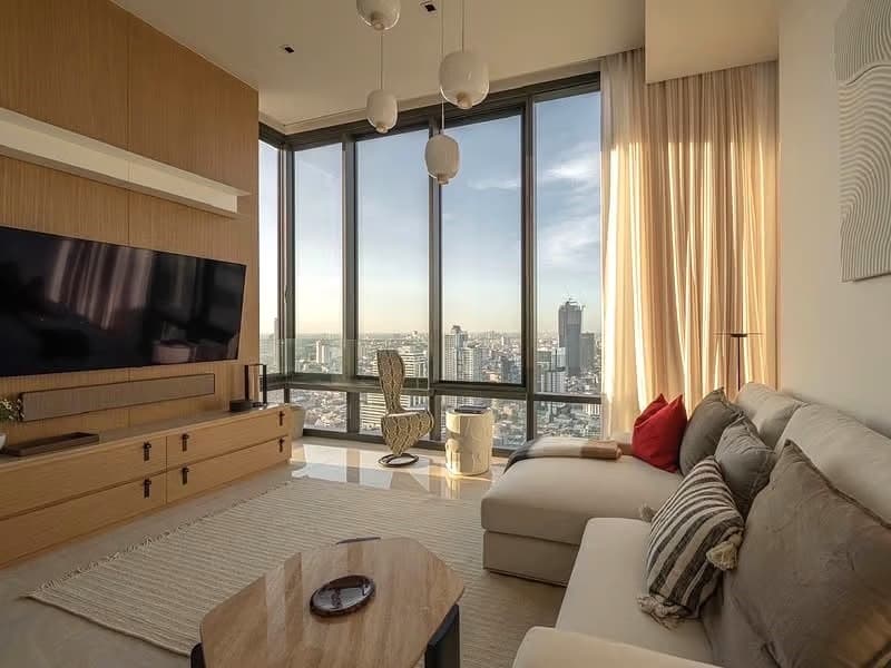 2 Bed Condo for Rent in Bang Rak
