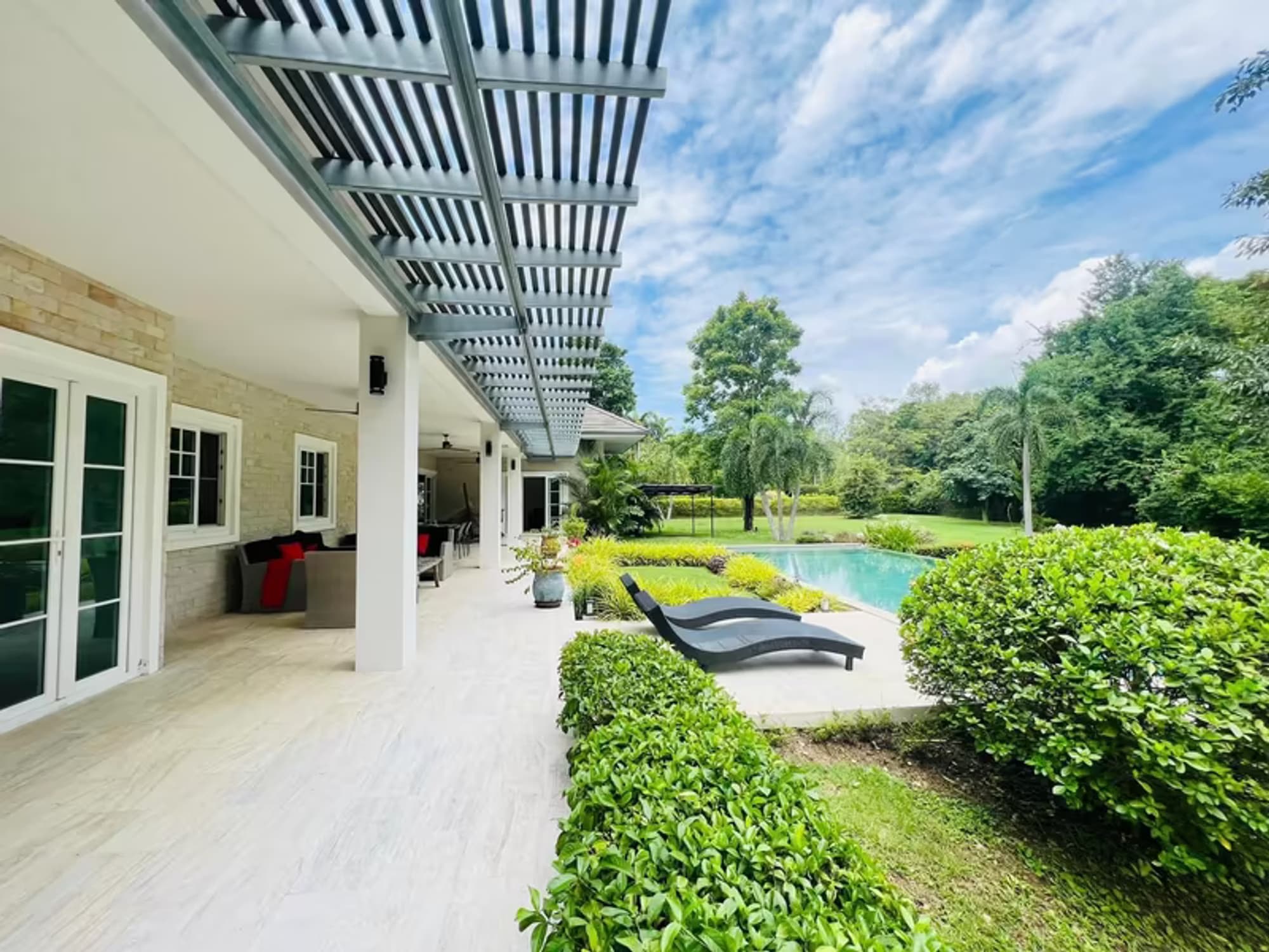 4 Bedroom House - Image 14