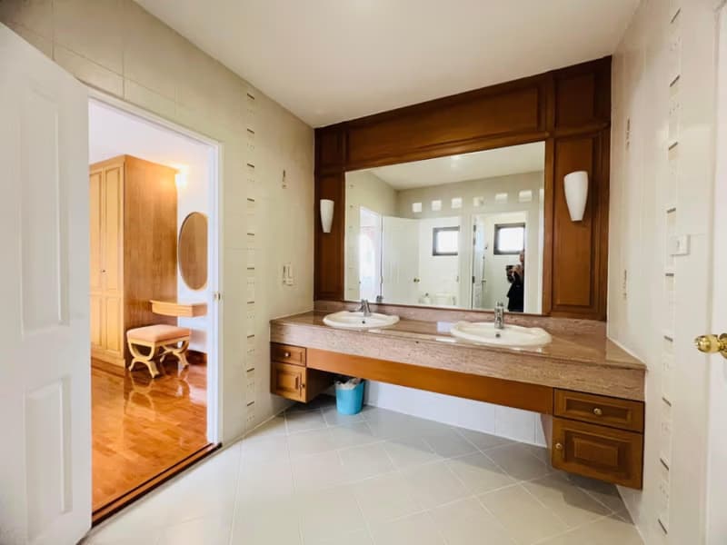 4 Bed House for Sale in Mueang Chiang Mai