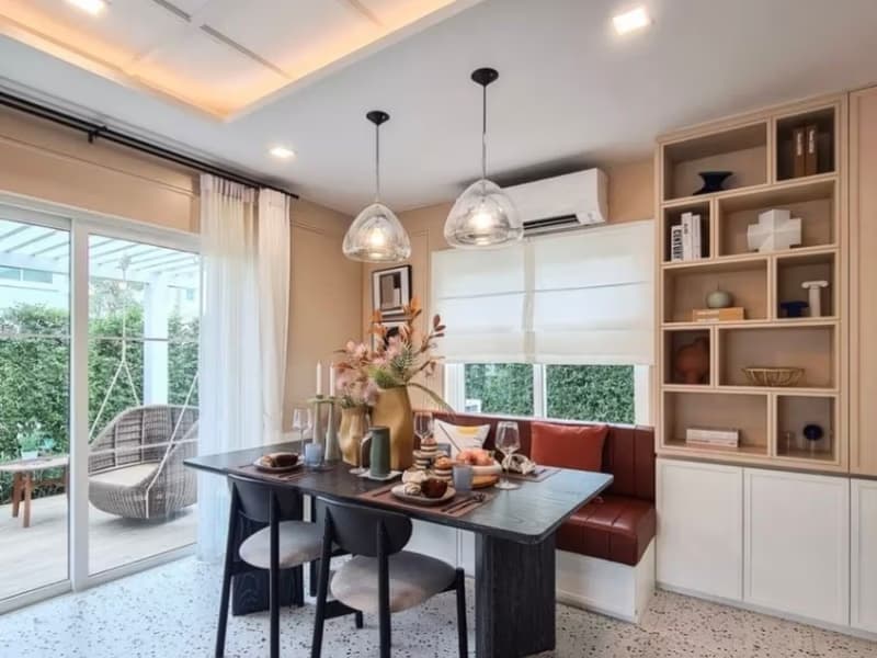 4 Bed House for Rent in Bang Phli