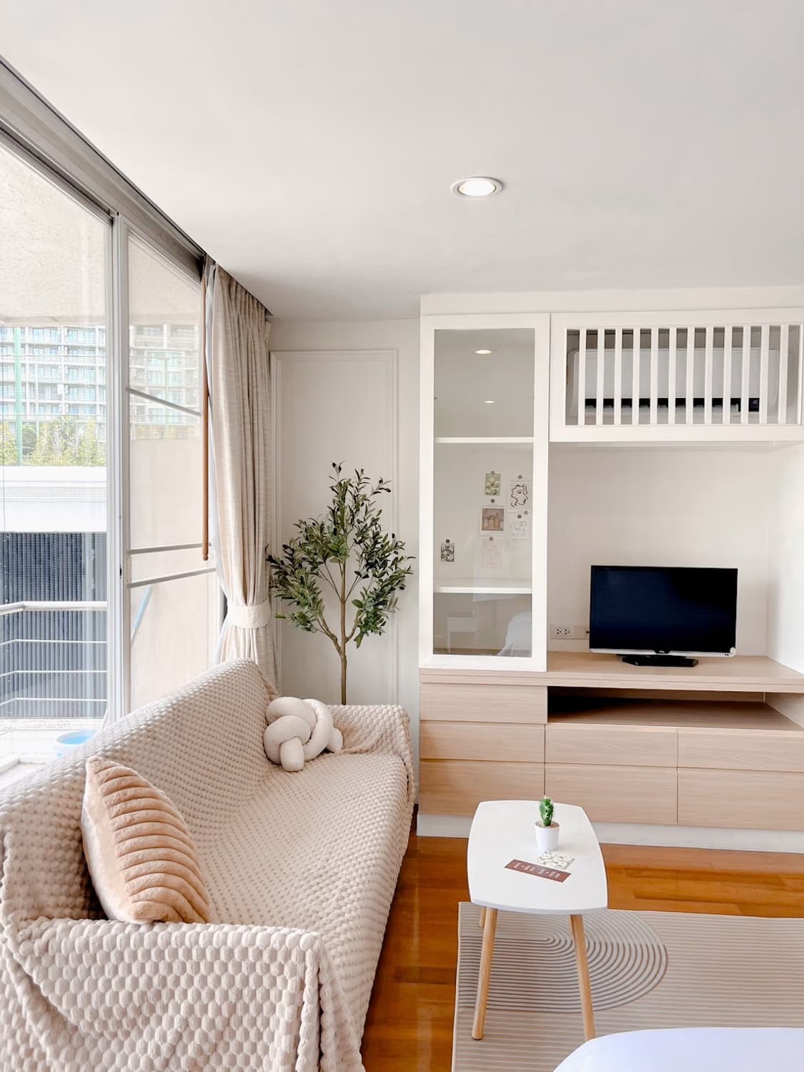 Condo for Rent at Twin Peaks - Image 9
