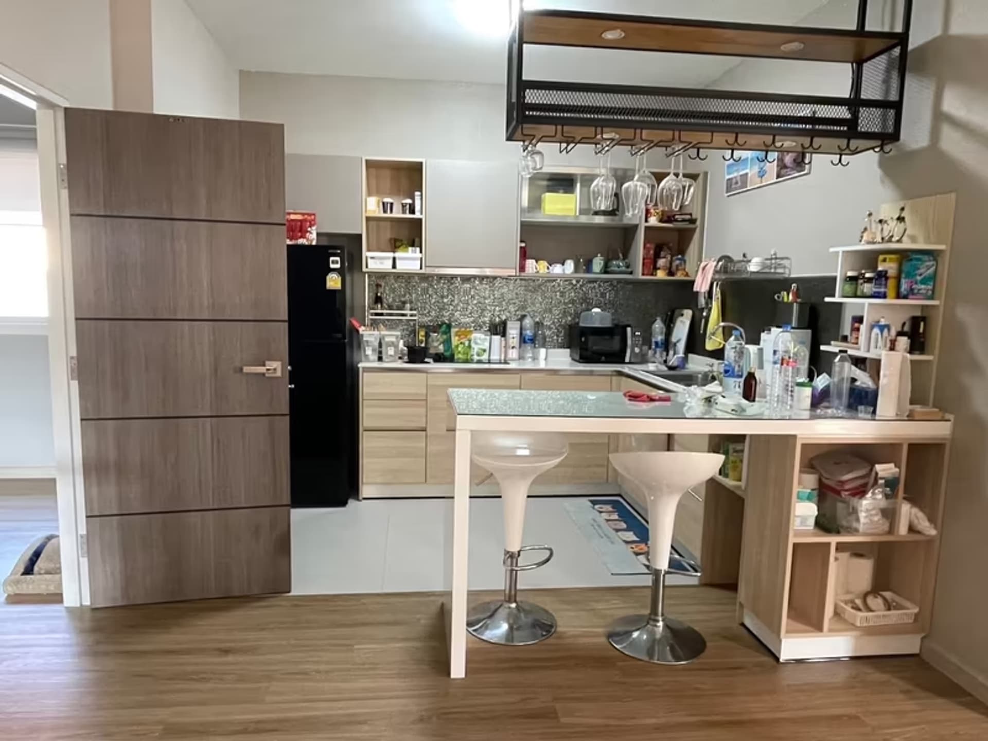 7 Bedroom House - Image 11