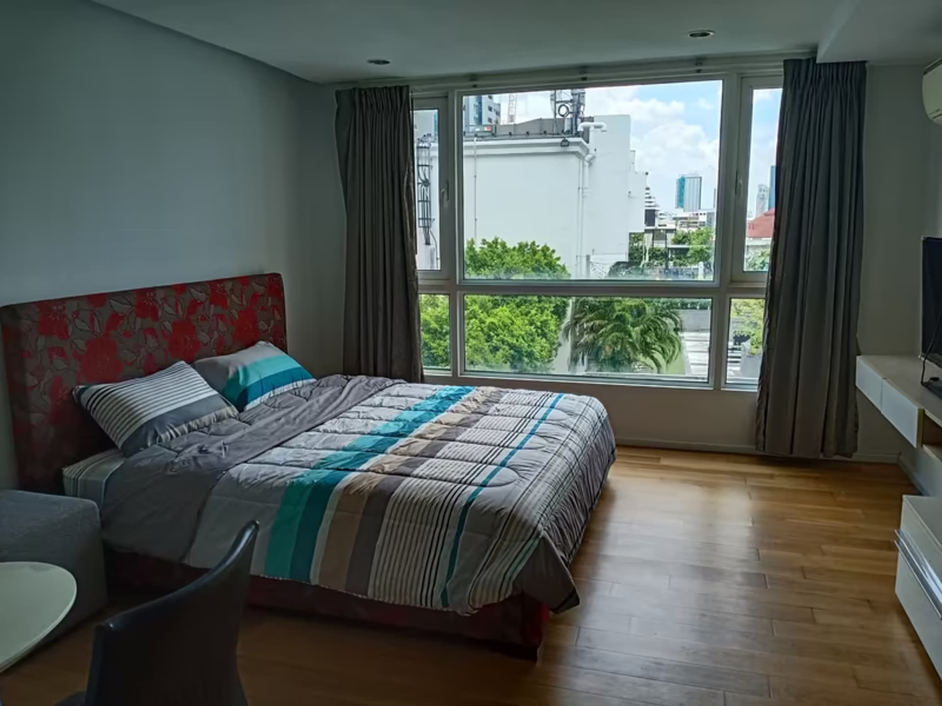 1 Bedroom Condo at 15 Sukhumvit Residences - Image 5