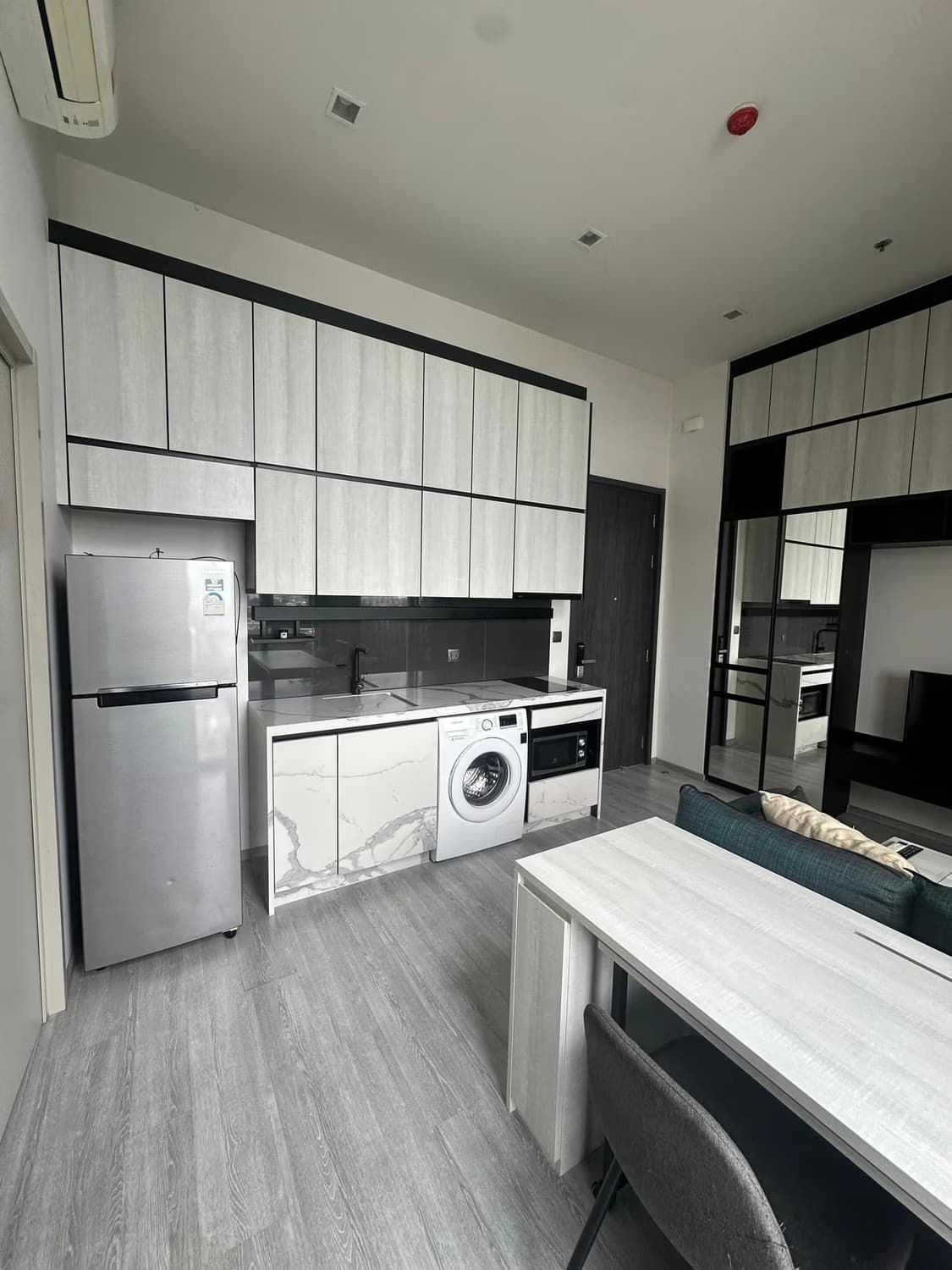 1 Bed Condo for Rent and Sale in undefined - Image 2