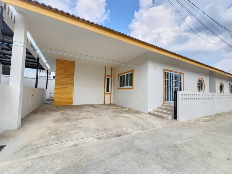 3 Bed House for Sale in Saraphi
