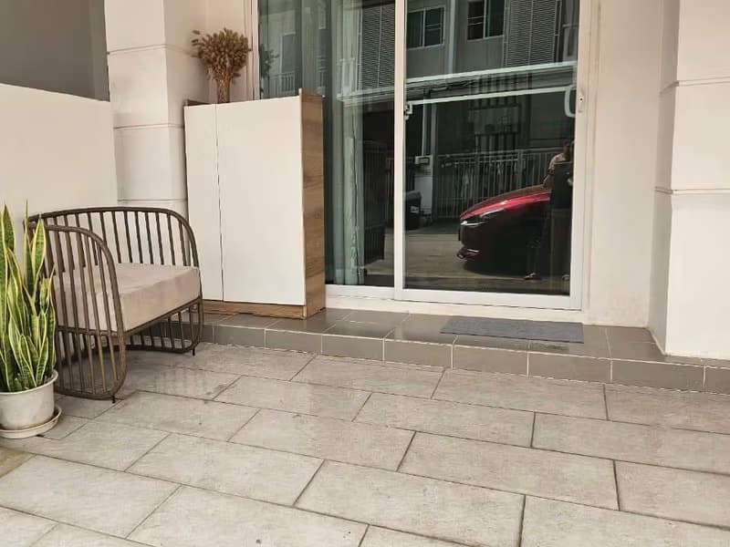 3 Bed Townhouse for Rent in San Kamphaeng