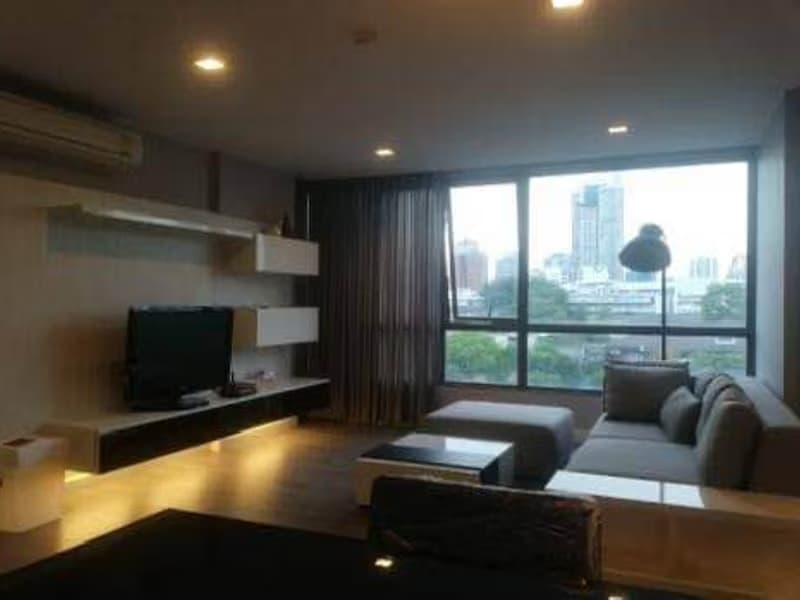 Condo for Rent at The Room Sukhumvit 40