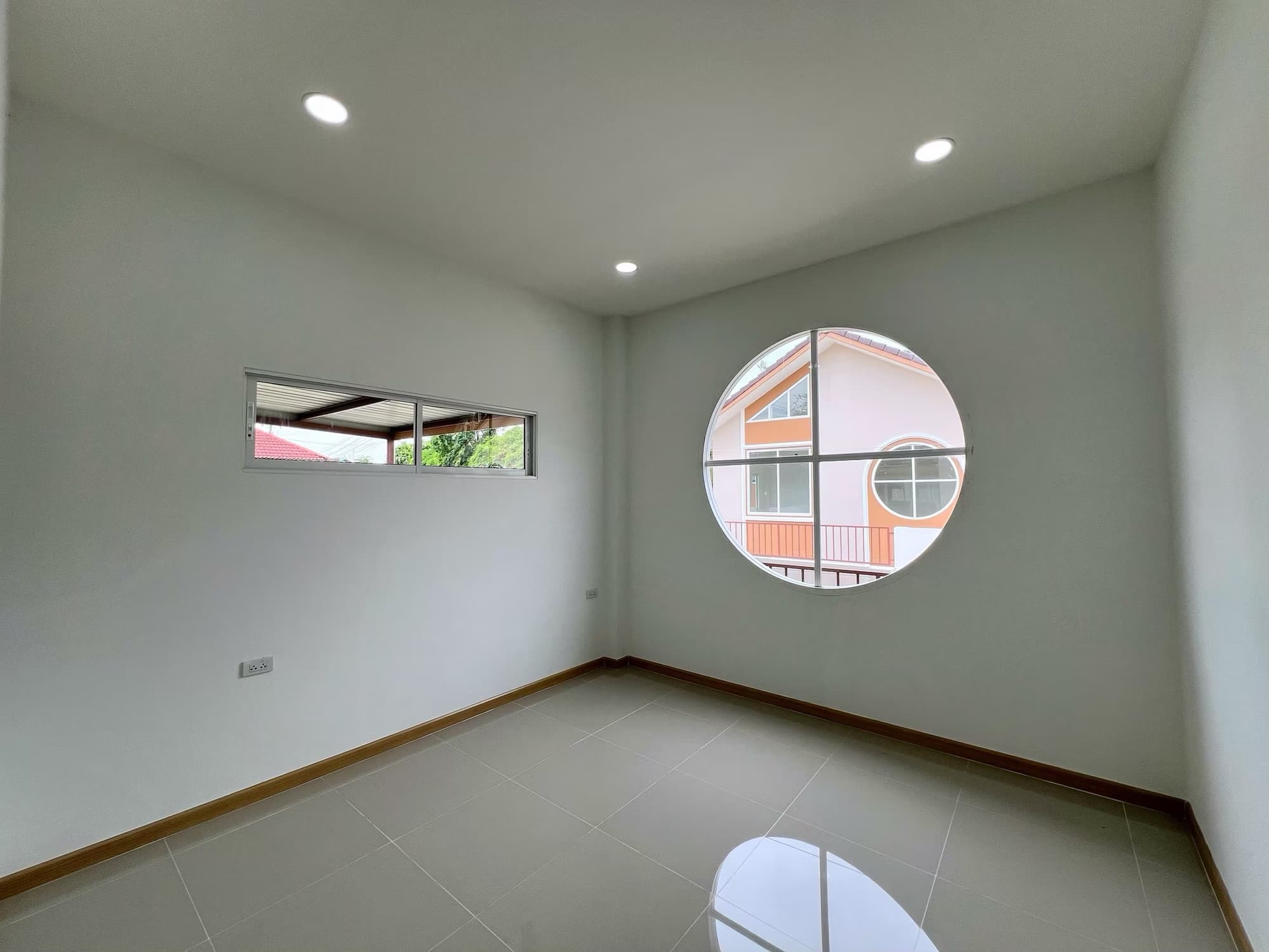 3 Bed House for Sale in Saraphi - Image 6