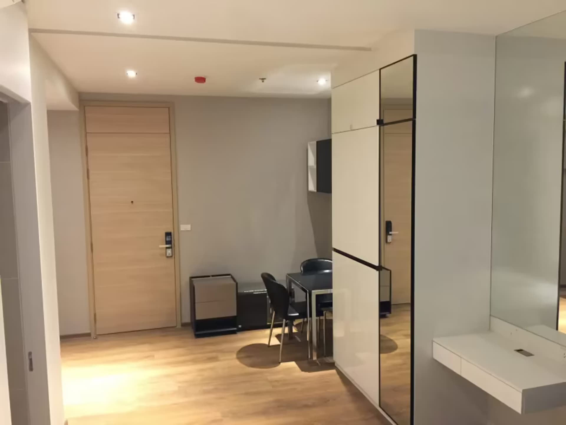1 Bedroom Condo - Image 8