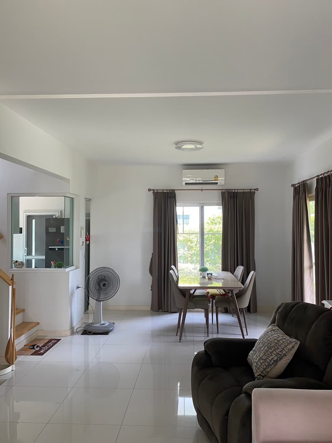 3 Bed House for Rent and Sale in Mueang Samut Prakan - Image 2