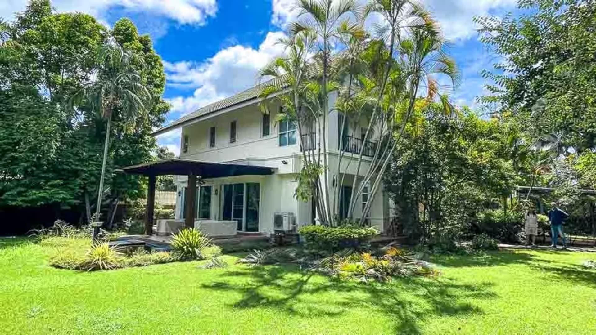 5 Bedroom House - Image 39