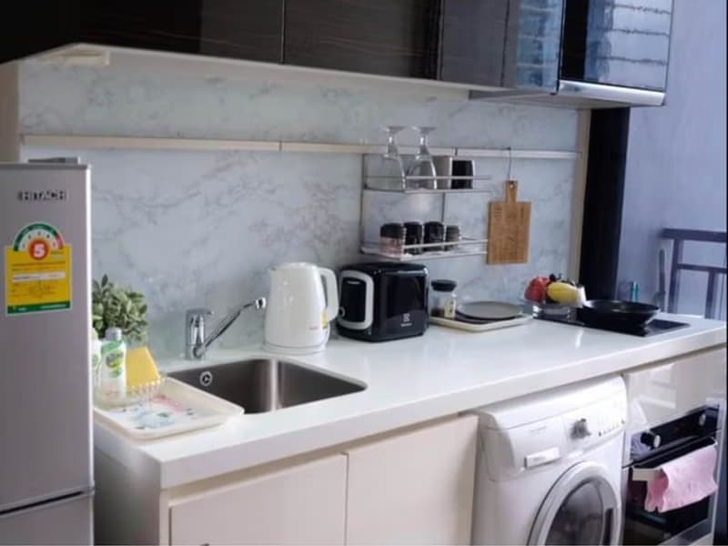 Condo for Rent at Ivy Ampio