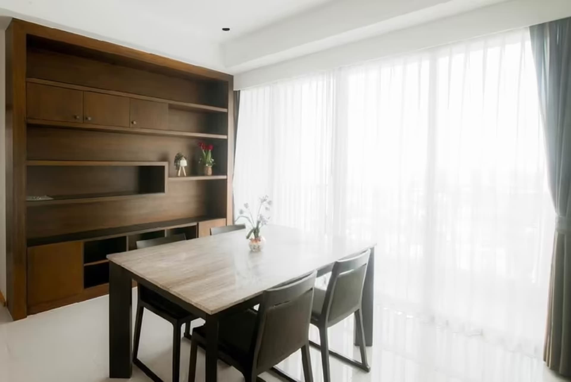 The Emporio Place Sukhumvit 24 - Image 3