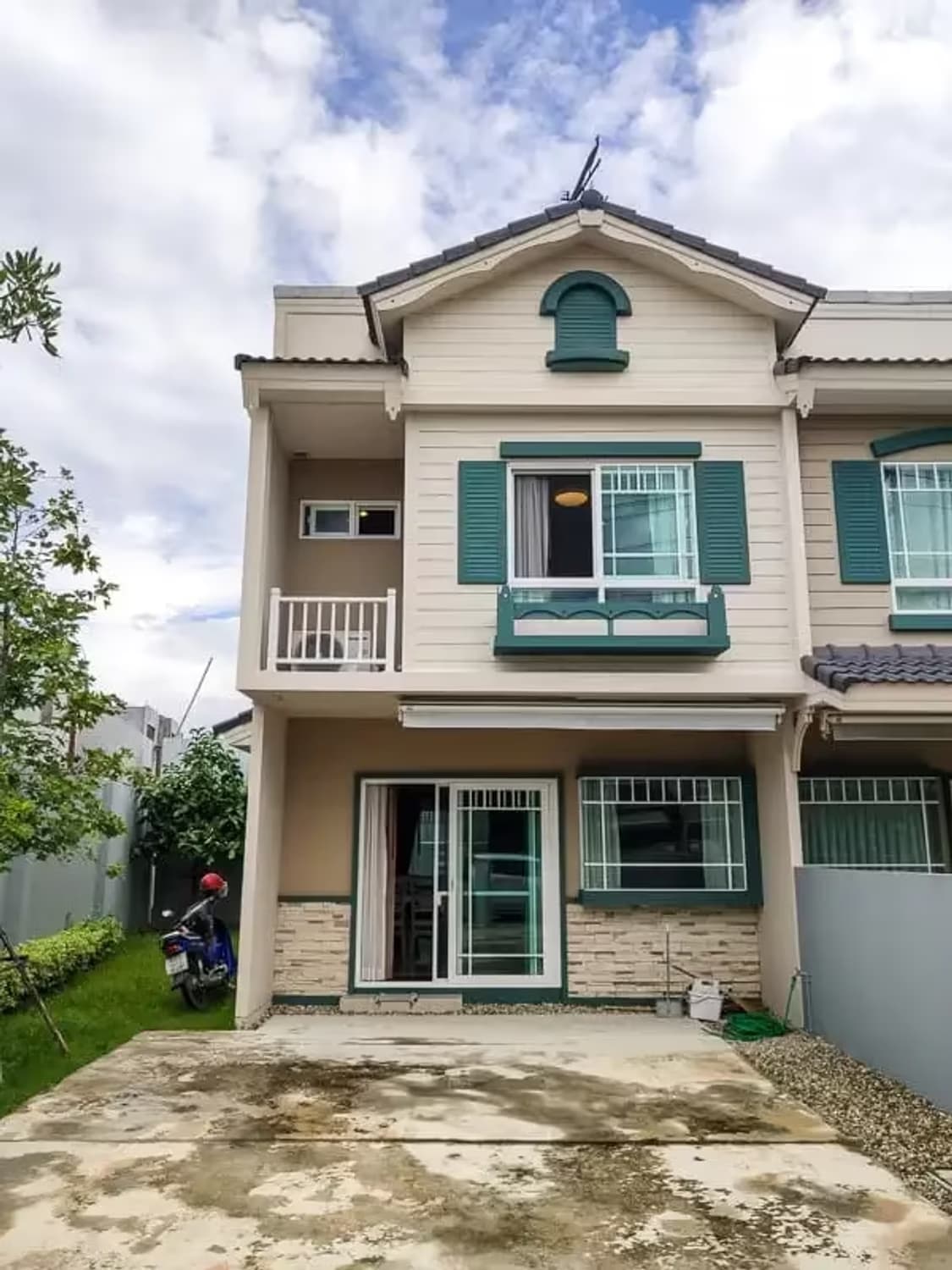 2 Bedroom House - Image 18