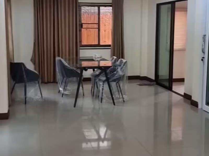 3 Bed House for Rent in San Sai