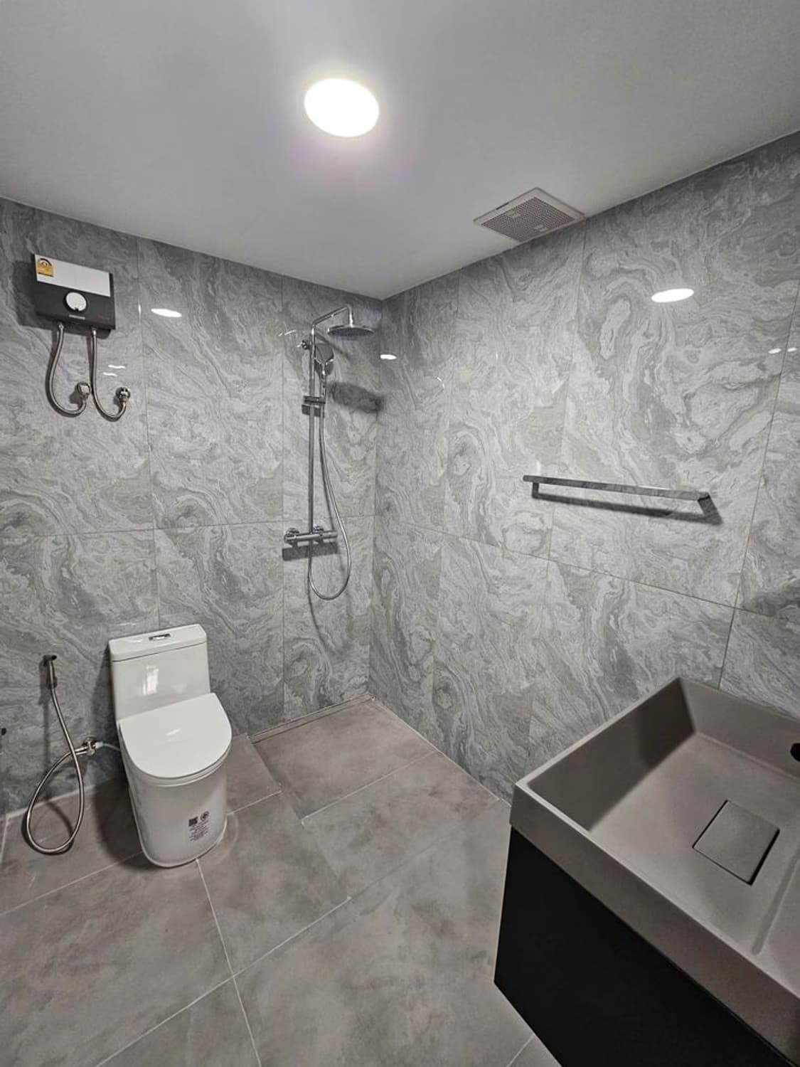 3 Bed Condo for Rent and Sale  Near Thong Lo BTS - Image 13