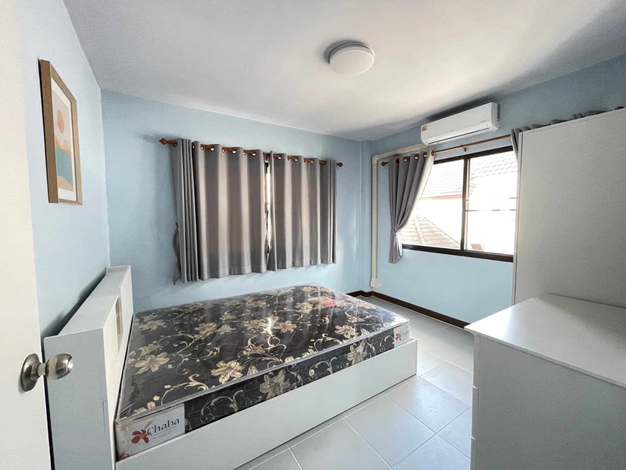 3 Bed House for Rent in Hang Dong - Image 4