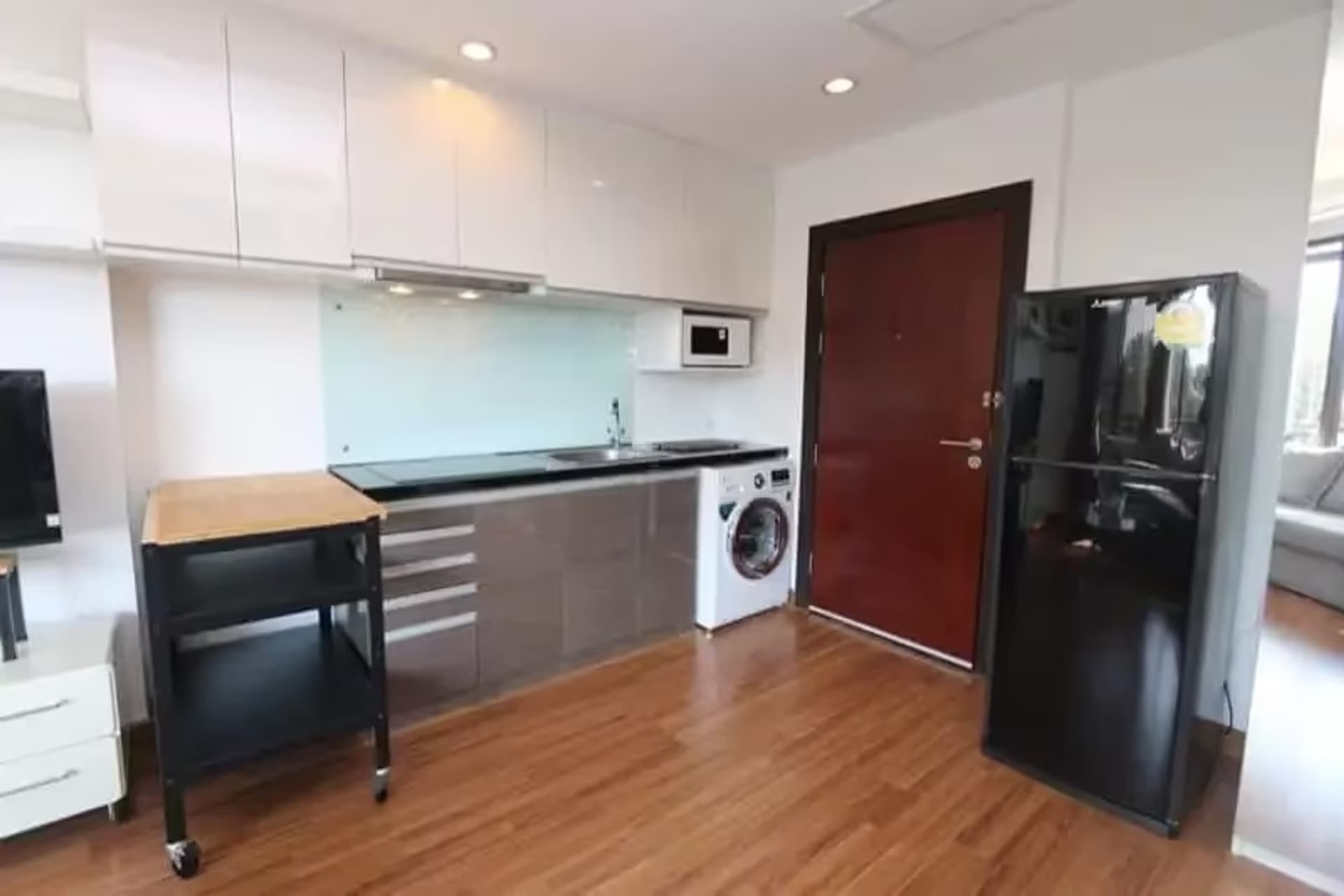 1 Bedroom Condo - Image 3