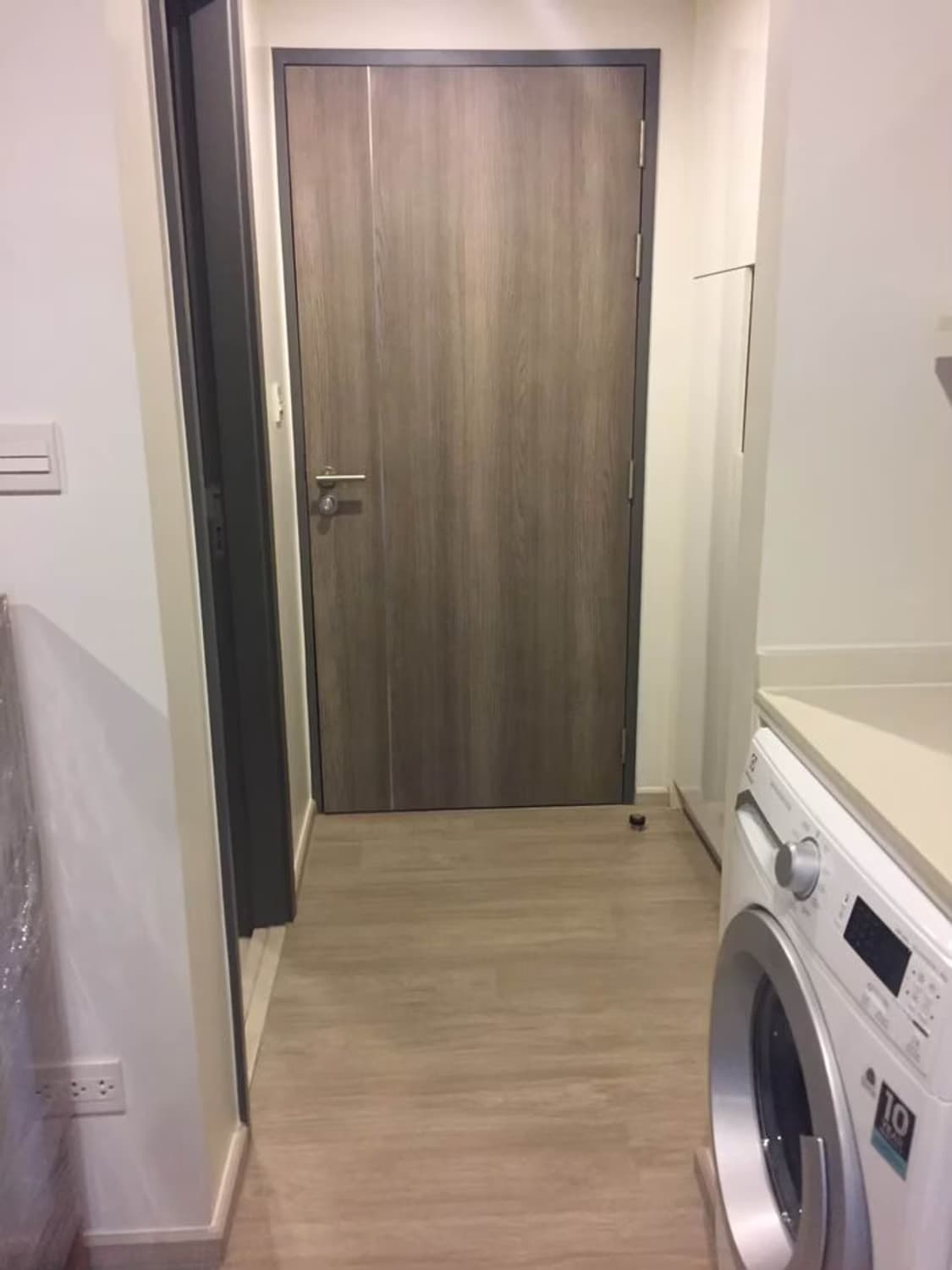1 Bed Condo for Sale in Pathum Wan - Image 7