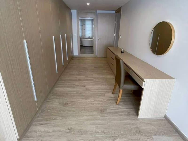 3 Bed Condo for Rent in Watthana