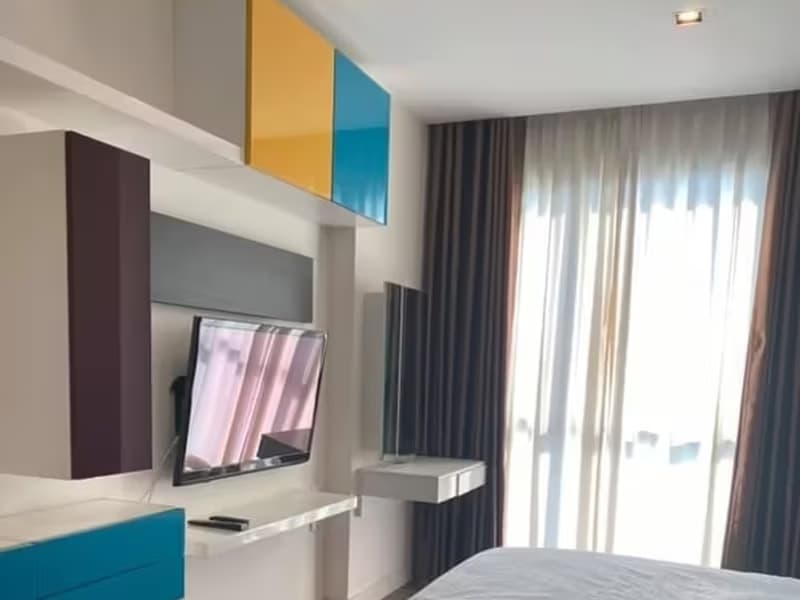 1 Bedroom Condo