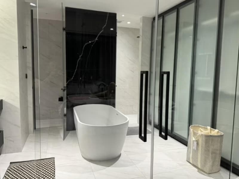 1 Bed Condo for Rent in Bang Rak