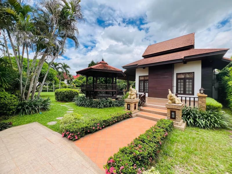 5 Bed House for Sale in Hang Dong