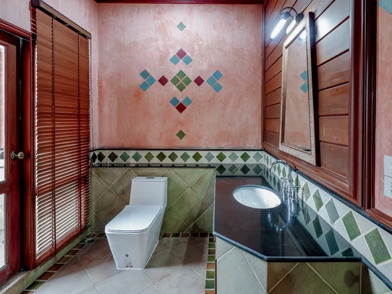 7 Bed House for Sale in Mueang Chiang Mai