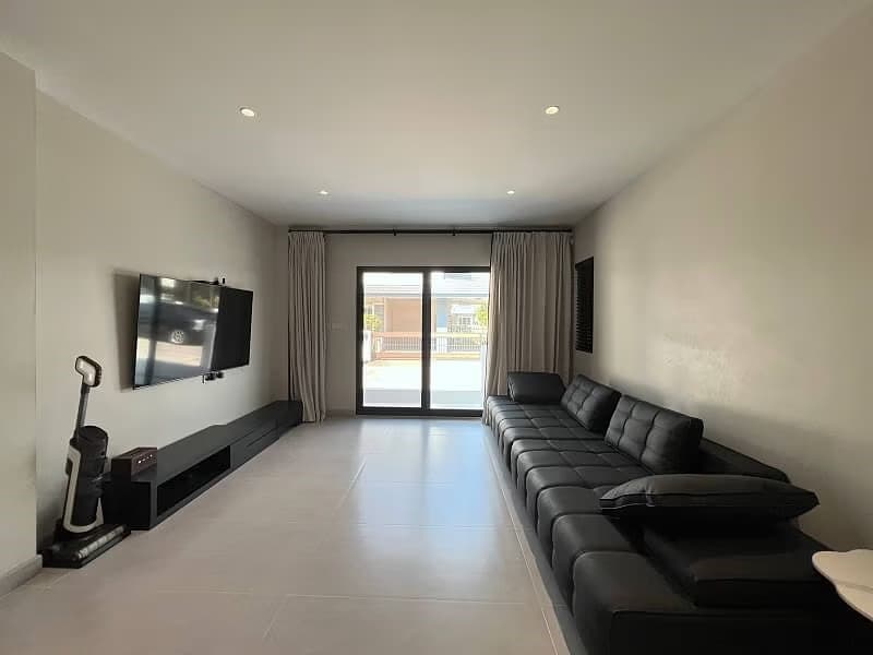 4 Bed House for Rent in San Kamphaeng District