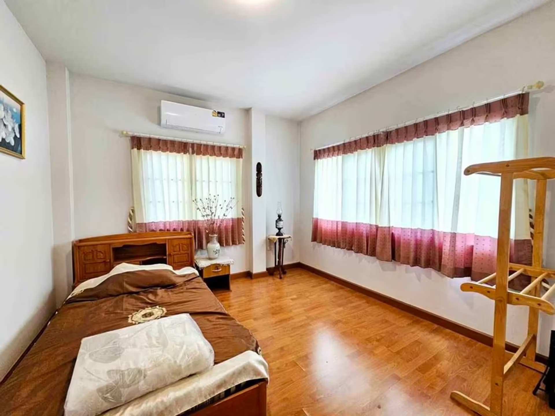 3 Bedroom House - Image 13