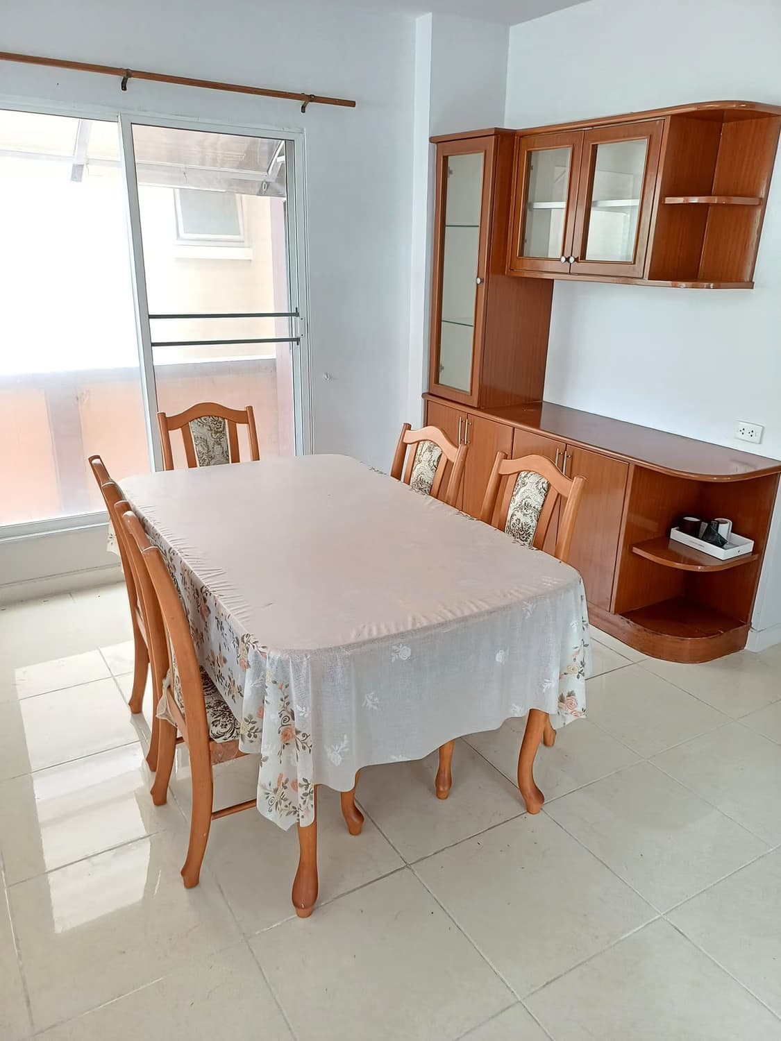 3 Bed House for Rent and Sale in undefined - Image 3