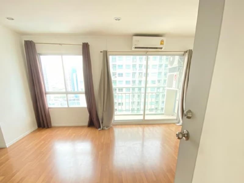 Condo for Sale at Lumpini Park Rama 9 - Ratchada