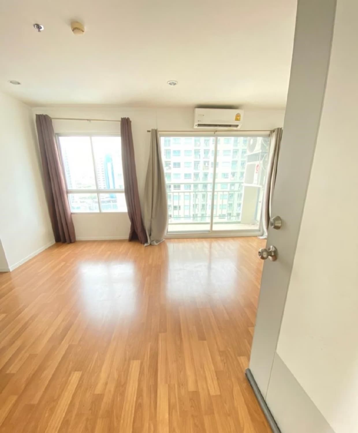 Condo for Sale at Lumpini Park Rama 9 - Ratchada - Image 8