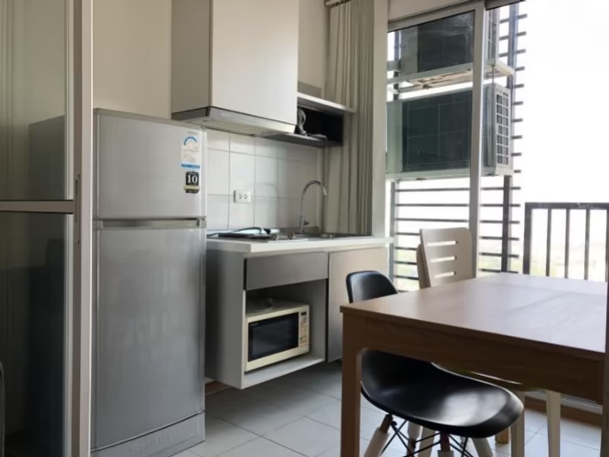 1 Bedroom Condo - Image 4