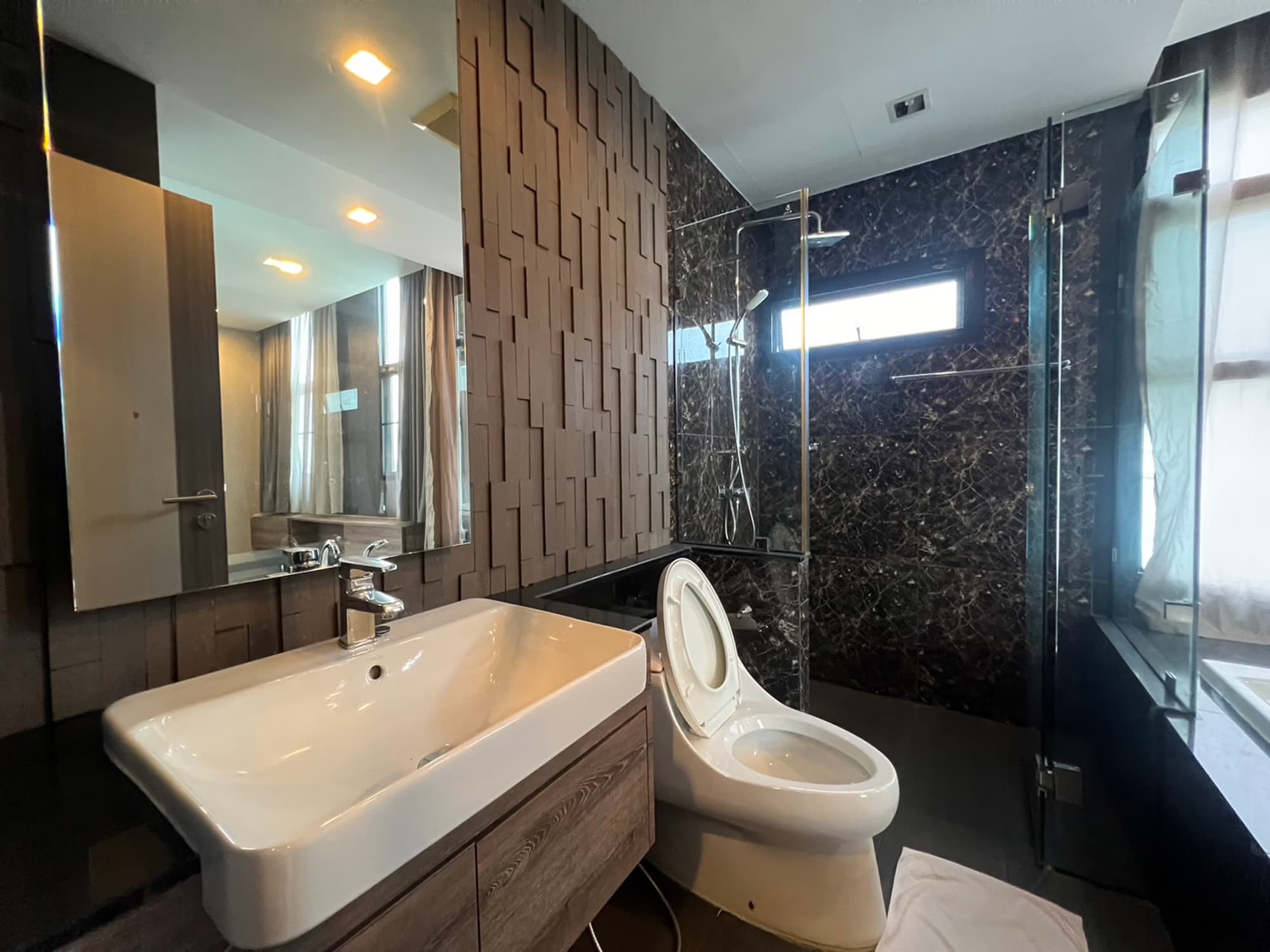 2 Bed Condo for Rent in Mueang Chiang Mai - Image 7