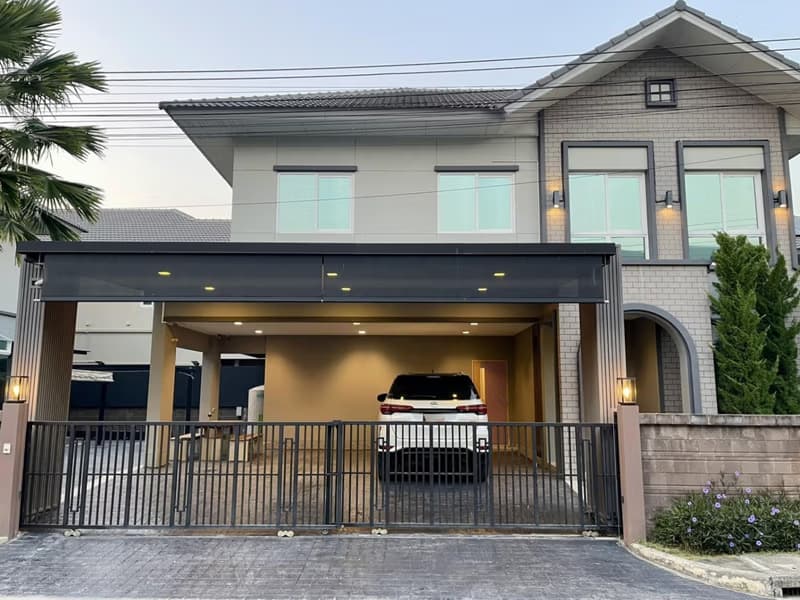 7 Bed House for Rent in Mueang Chiang Mai