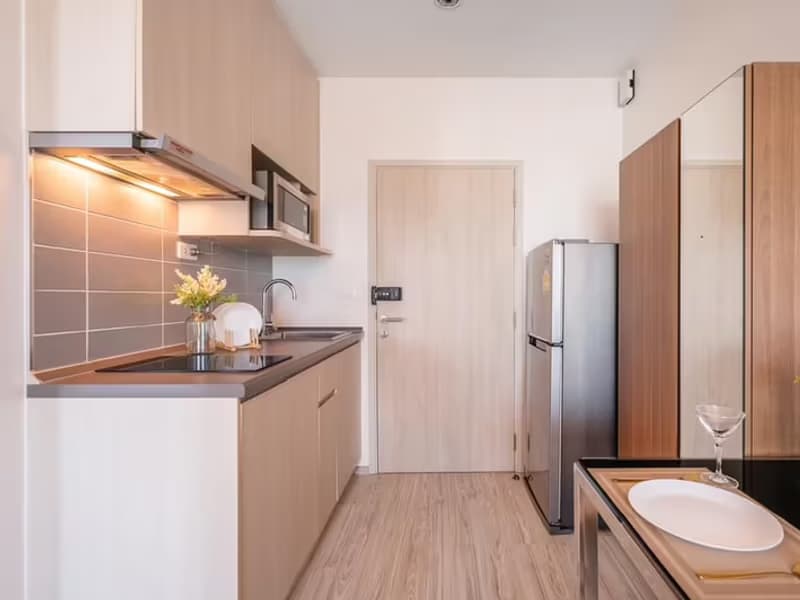 1 Bedroom Condo